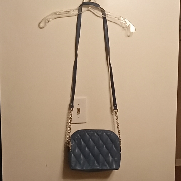 Steve Madden Small/Medium Size Faux Leather Crossbody Purse - Picture 3 of 4